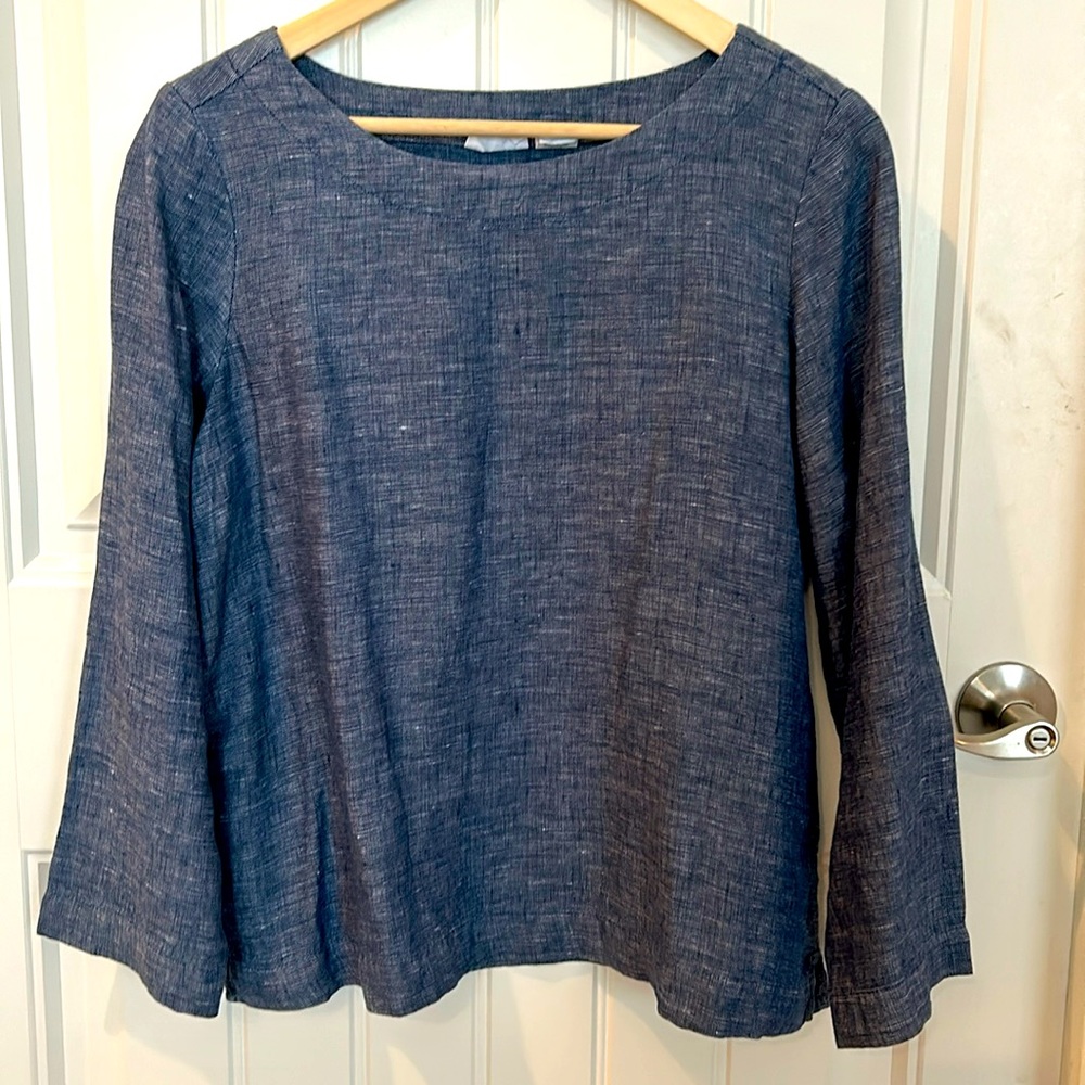 Navy blue long sleeve tunic. 100% linen